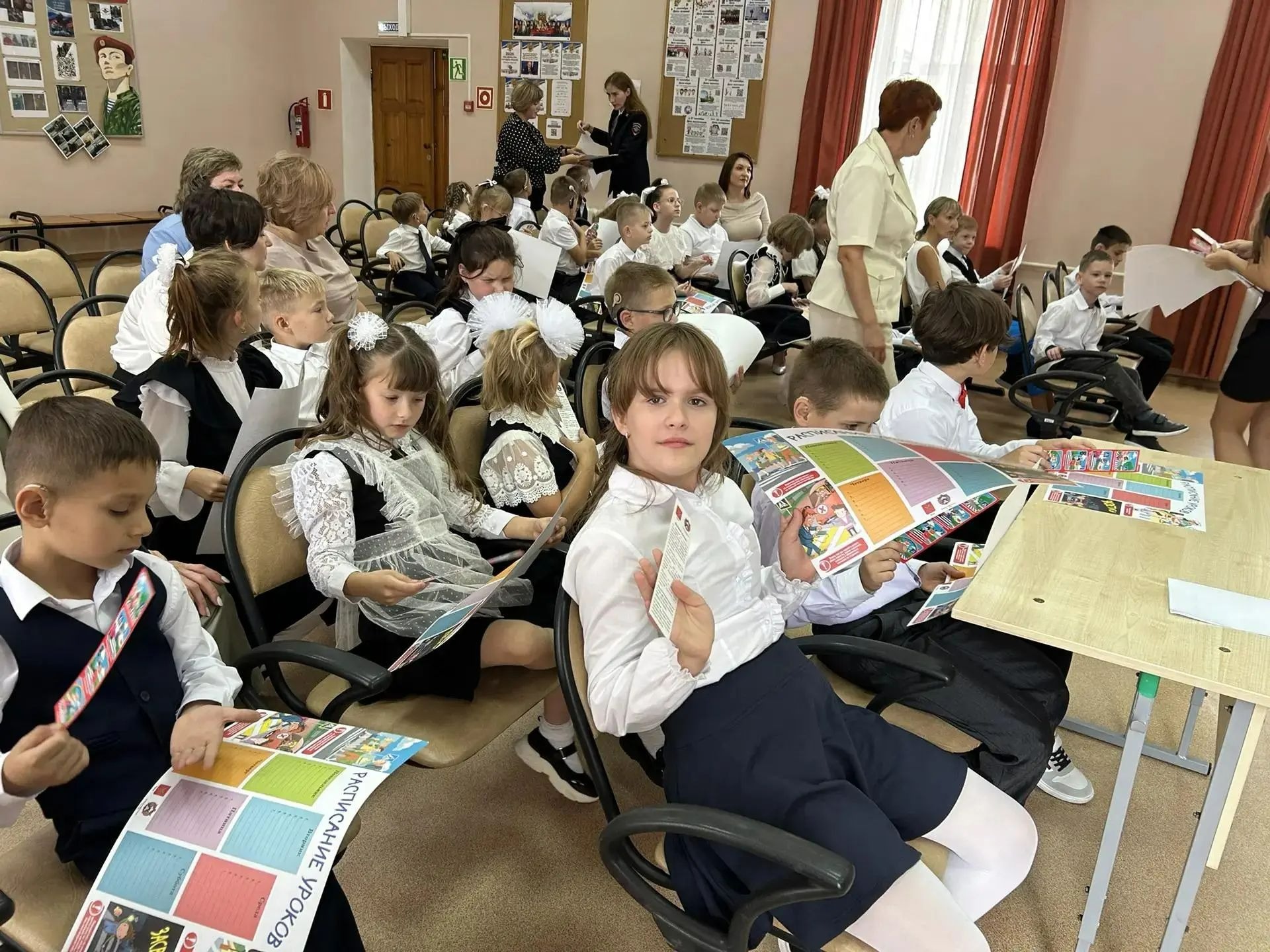 Наши самые маленькие обучающиеся встретились с инспектором группы по пропаганде БДД отдела Госавтоинспекции УМВД России по г. Туле.